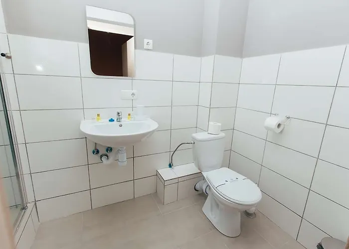 Jam Hnatyuka Otel 3*